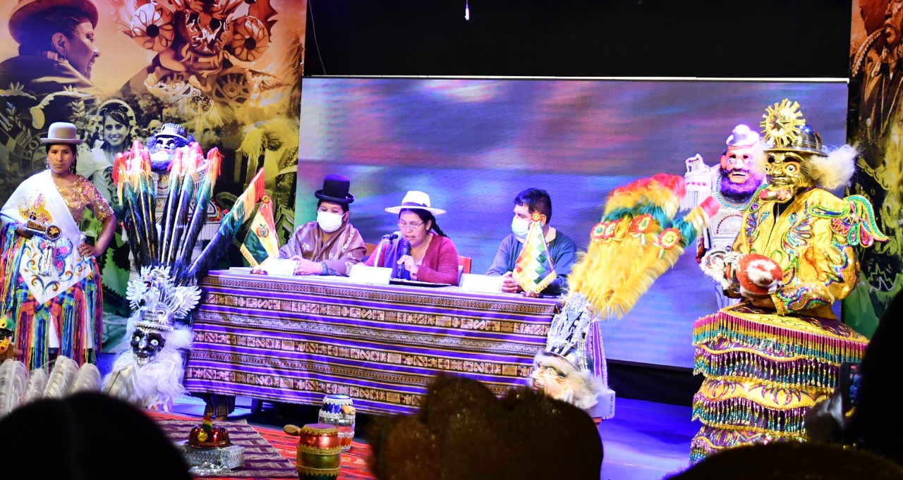 Ministra de Culturas, convoca a participar del “Matracazo Plurinacional” para conmemorar el Día Nacional de la Morenada.