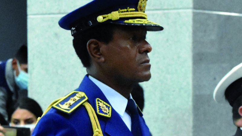General Teófilo Medina Zabala es el primer Afroboliviano en ser designado como Jefe del Estado Mayor