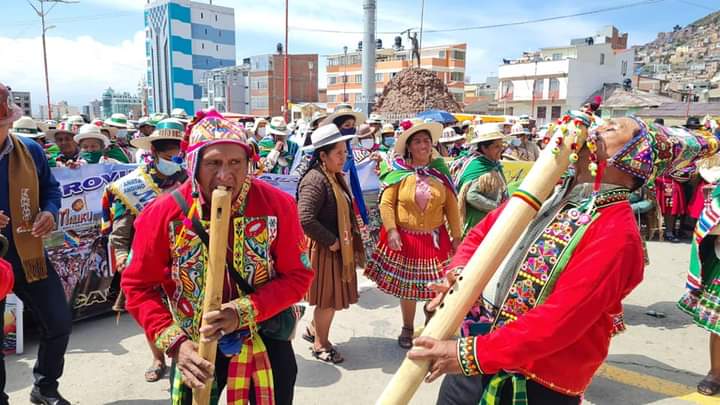 En Oruro entregaron premios a las comunidades ganadoras de la Anata Andino 2022