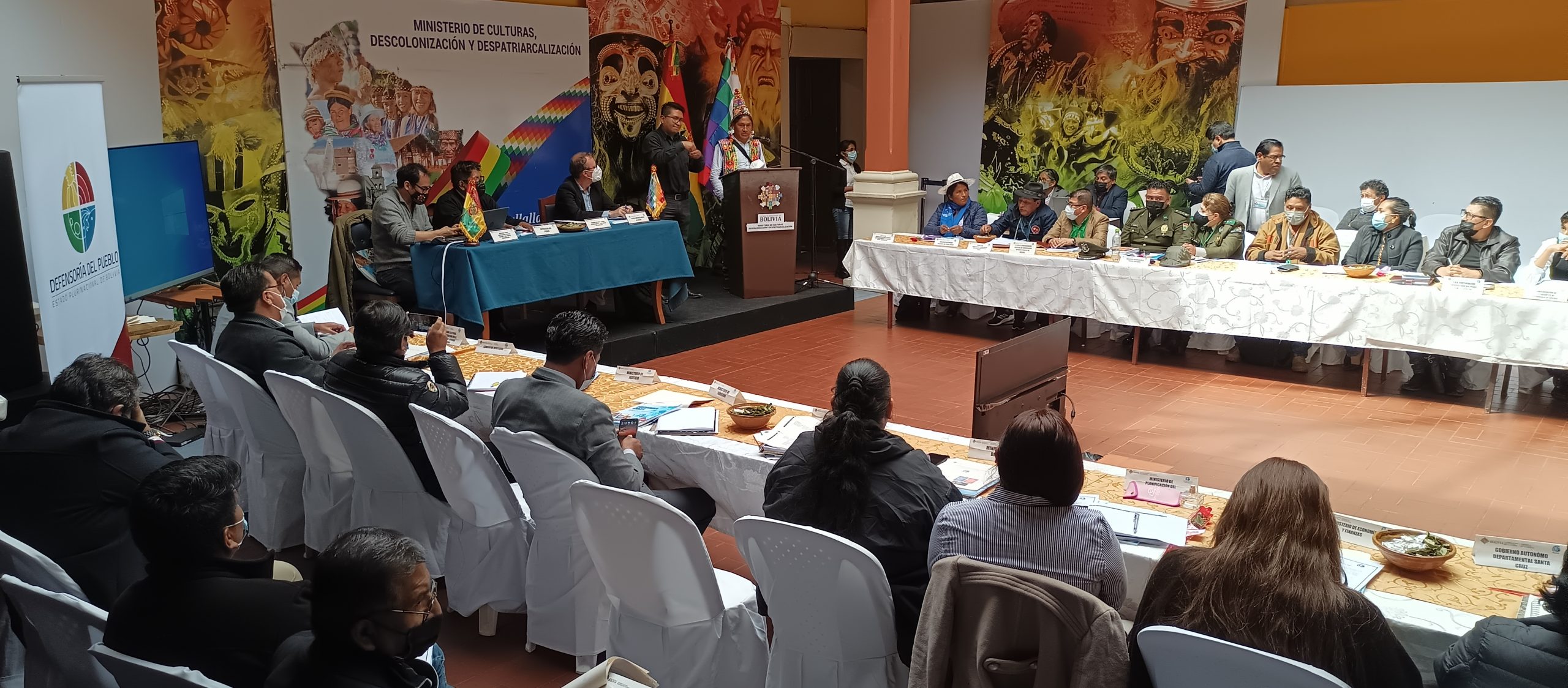 1ra. Sesión extraordinaria del Comité Nacional Contra el Racismo y Toda Forma de Discriminación, concluyo emitiendo resolución de aprobación. 1ra. Sesión extraordinaria del Comité Nacional Contra el Racismo y Toda Forma de Discriminación, concluyo emitiendo resolución de aprobación.