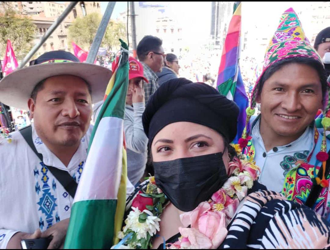 Bolivia Ratifica su Defensa de la Democracia y la Reconstrucción Económica Bolivia Ratifica su Defensa de la Democracia y la Reconstrucción Económica