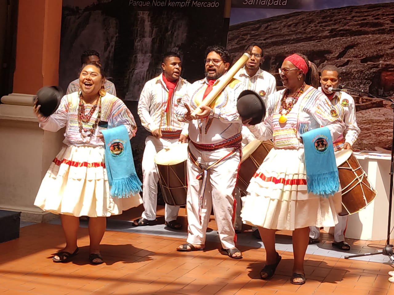 El 23 de septiembre es el “Día Nacional del Pueblo y la Cultura Afroboliviana  y lo celebramos  con el 2do festival de la música y danza Afroboliviana.