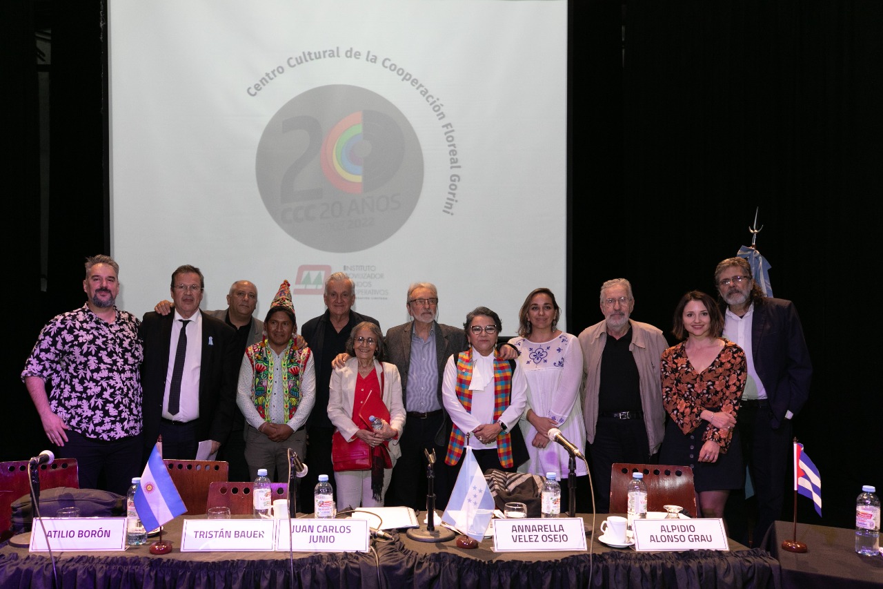 20 Aniversario del Centro Cultural de la Cooperación “Floreal Gorini”, en Buenos Aires-República de Argentina. 20 Aniversario del Centro Cultural de la Cooperación “Floreal Gorini”, en Buenos Aires-República de Argentina.