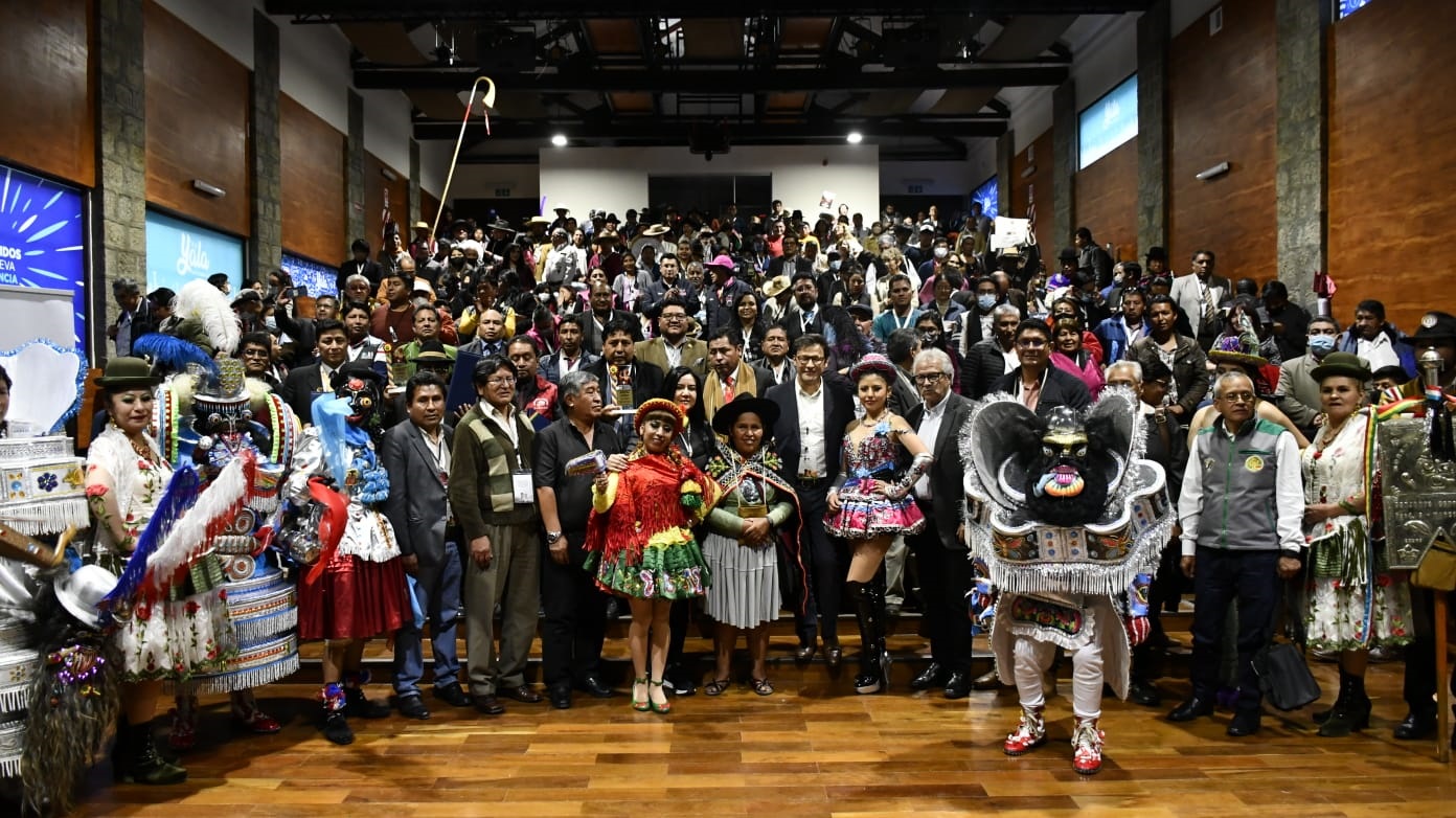 Cumbre propone declarar día nacional del patrimonio cultural boliviano.