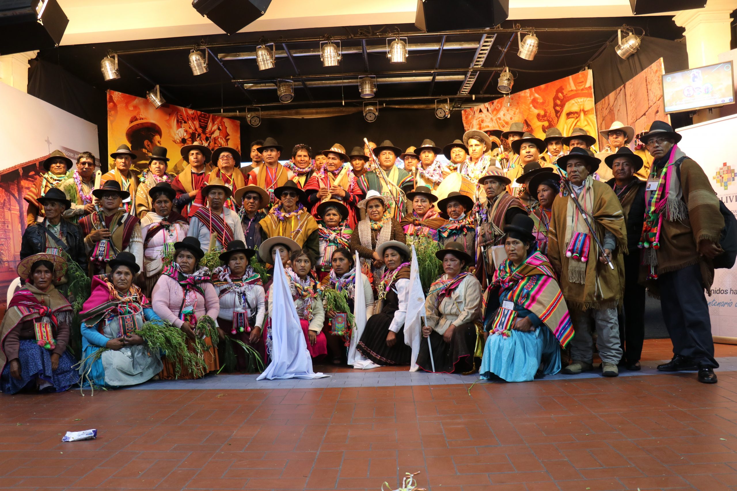 Las expresiones culturales del carnaval de la Gran Nación de los Lípez visitaron la Casa de las Culturas del MCDyD
