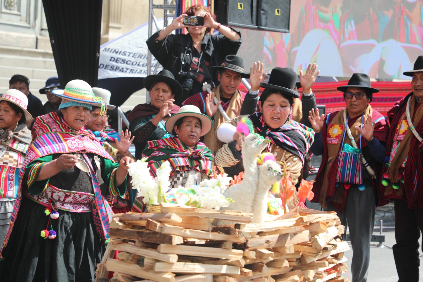 MCDyD llevó a cabo la celebración del Día de la Chakana MCDyD llevó a cabo la celebración del Día de la Chakana