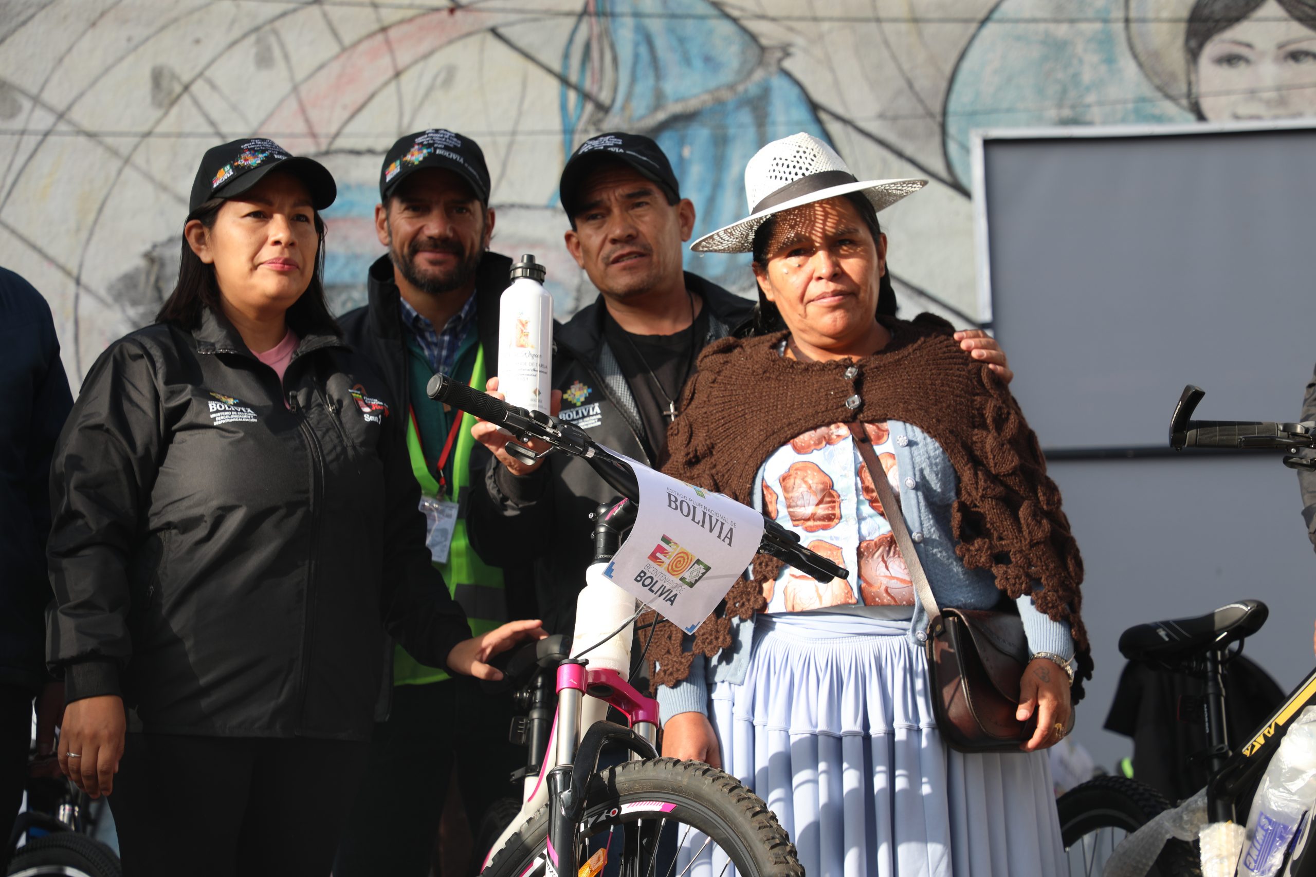 Ministra Orellana entrega premios para la XXXIV competencia Doble San Roque-Chaguaya-San Roque Ministra Orellana entrega premios para la XXXIV competencia Doble San Roque-Chaguaya-San Roque
