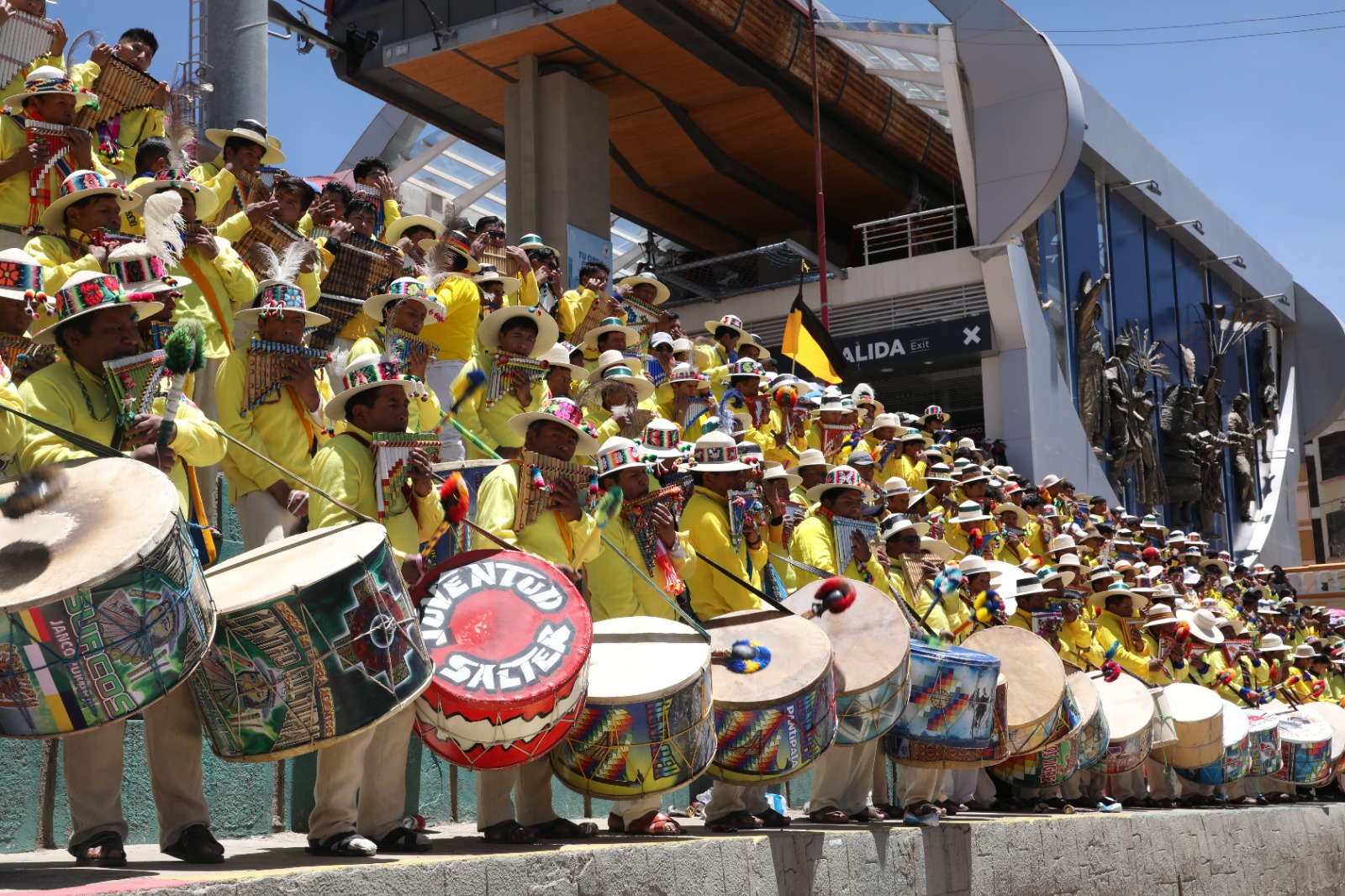 Oruro vive el VI Festival Nacional de la Sikureada Oruro vive el VI Festival Nacional de la Sikureada